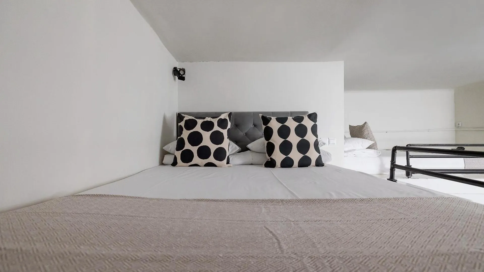 4 Bedroom Apartment - Old Town - Starowislna 29 Krakow