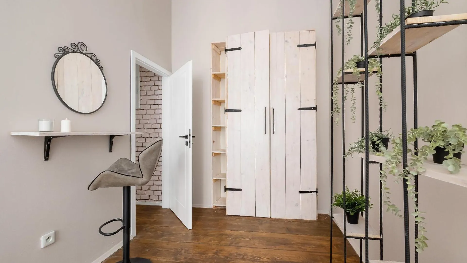4 Bedroom Apartment - Old Town - Starowislna 29 Krakow