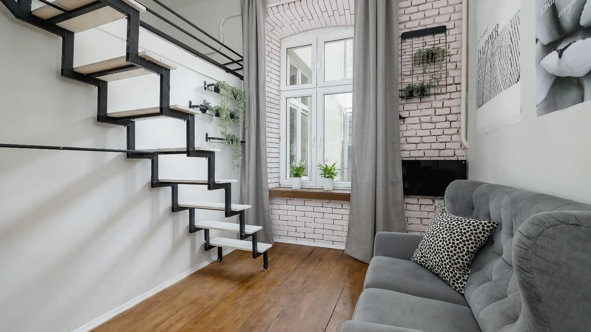 4 Bedroom Apartment - Old Town - Starowislna 29 Krakow 0*,  Poland