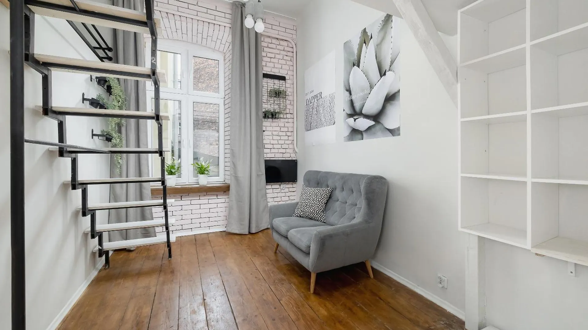 4 Bedroom Apartment - Old Town - Starowislna 29 Krakow