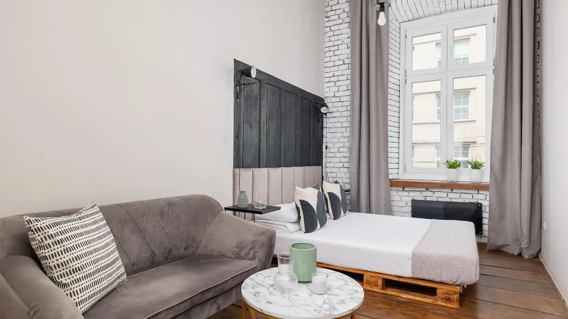 4 Bedroom Apartment - Old Town - Starowislna 29 Krakow